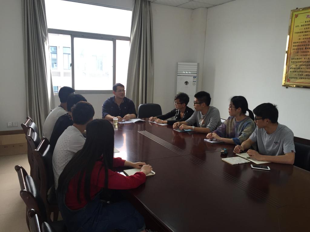 杜院长与受导学生谈话