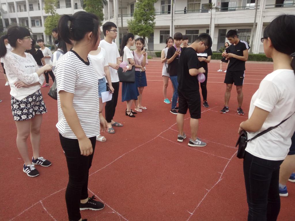 “吹气球”项目